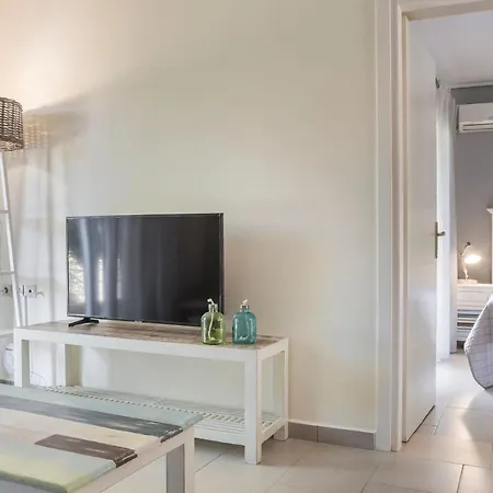 Deluxe Kefalonia Apartment 1 Bedroom Apartment Thalassa Tranquil Location Access To Pool Karavomilos Karavomylos